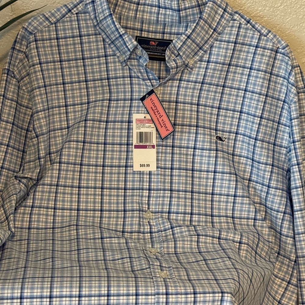 Vineyard Vines Blue and White Casual Button Down Shirt